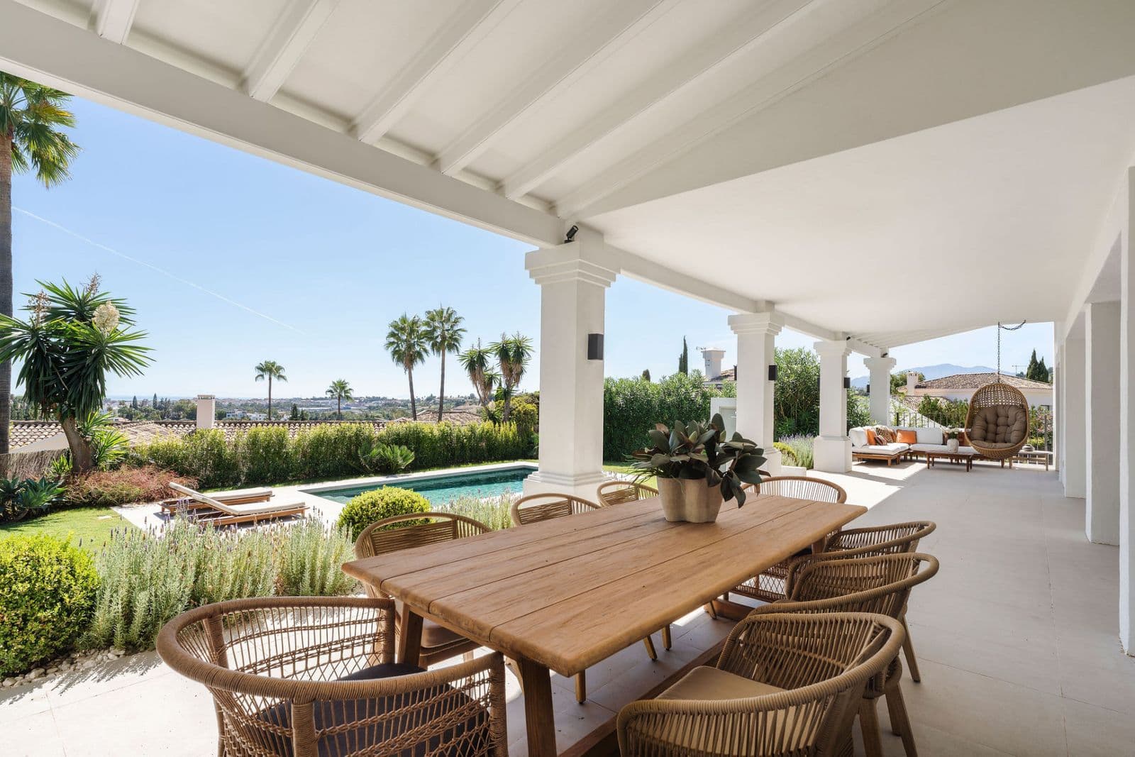 Villa in Nueva Andalucía