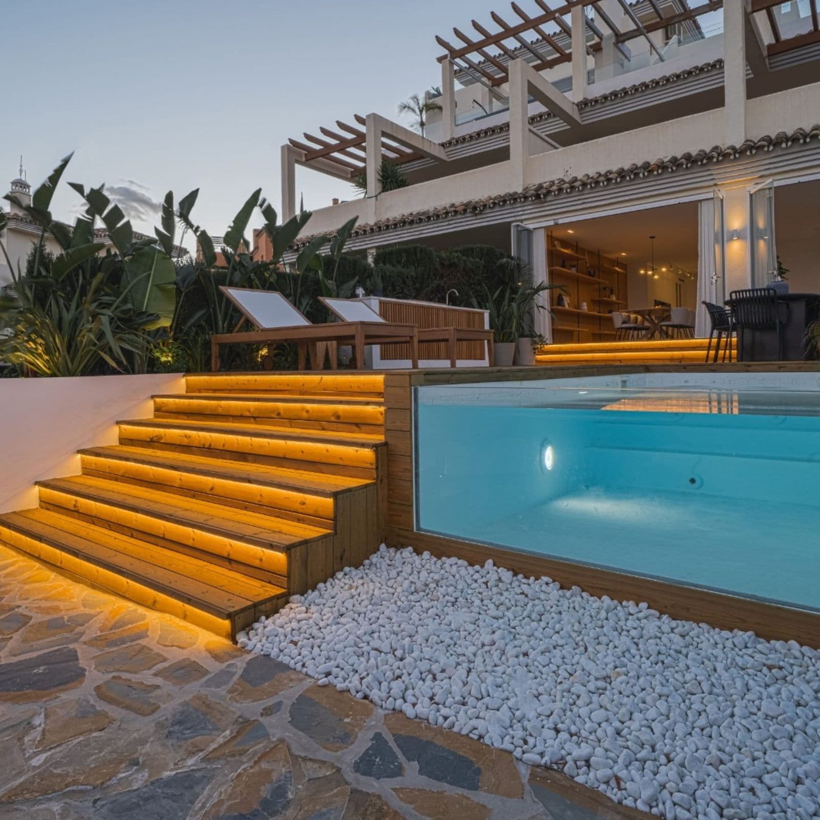Apartment in Nueva Andalucía