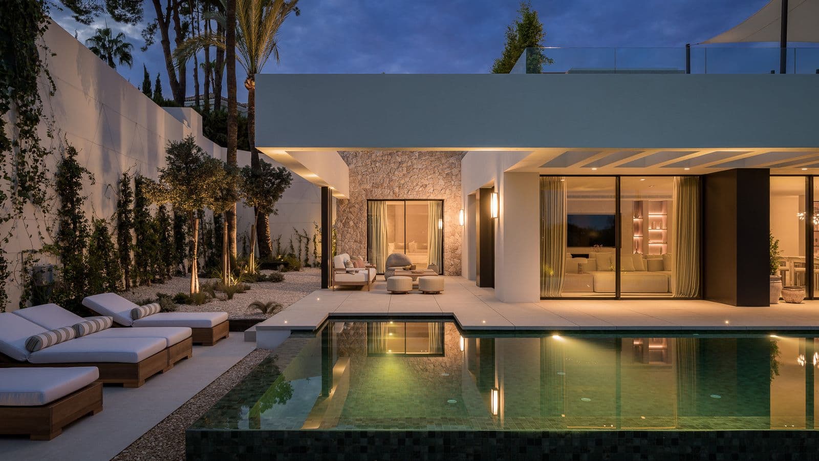 4-bedroom villa for sale in Nueva Andalucía