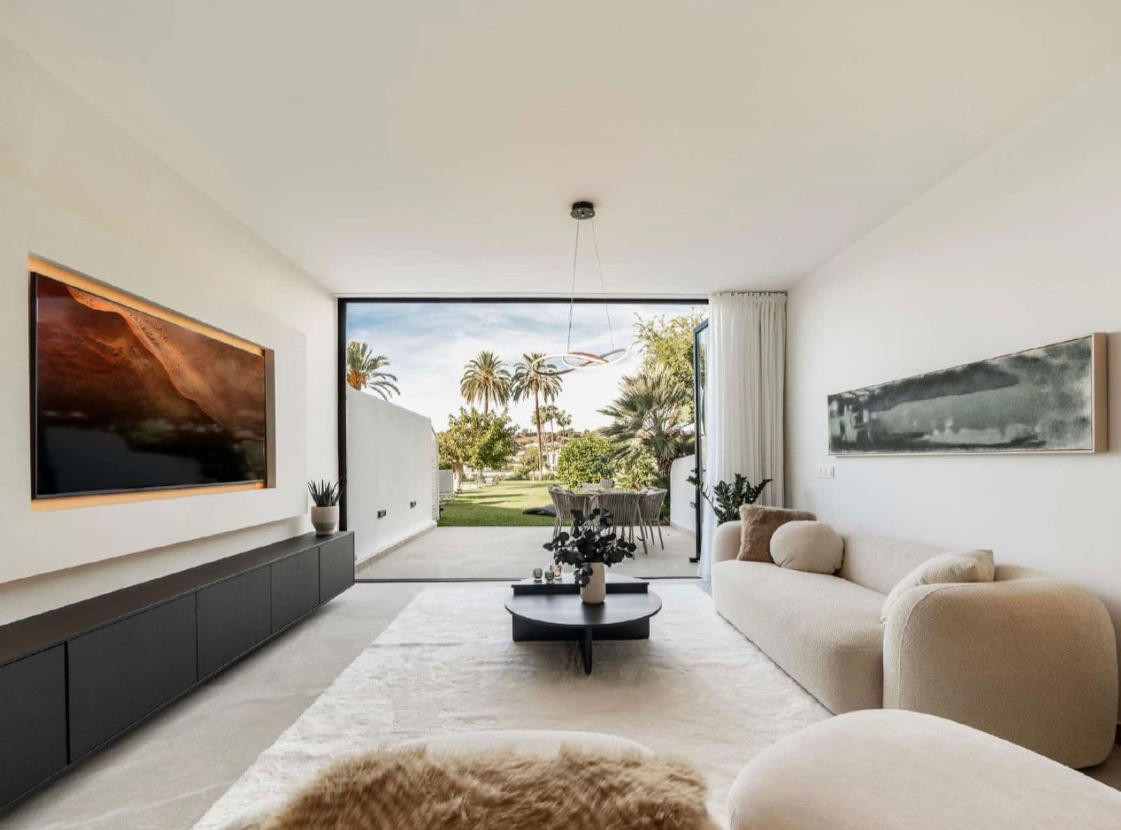 4-slaapkamer townhouse te koop in Nueva Andalucía