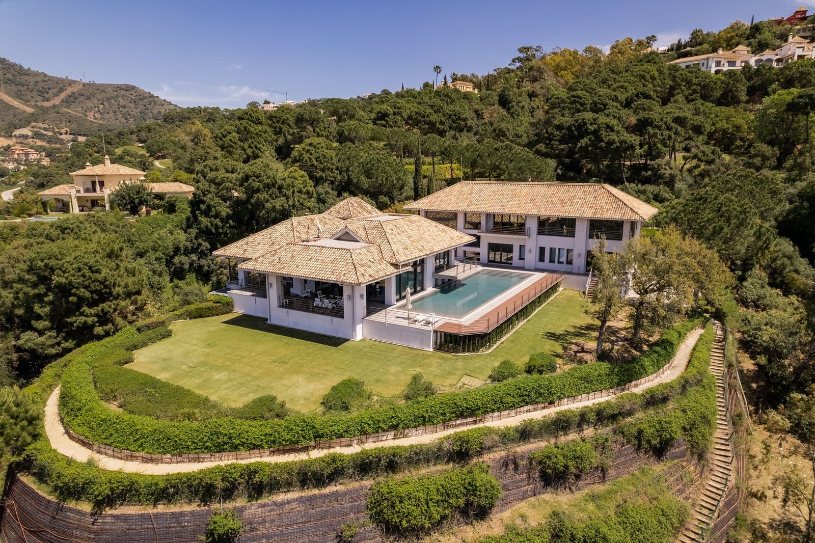 Villa with 5 bedrooms and 5 bathrooms in La Zagaleta
