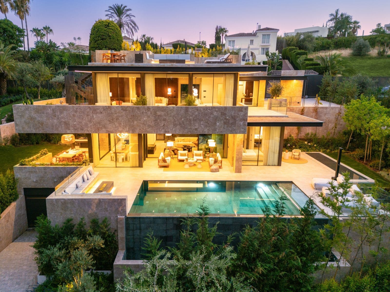 Villa in Nueva Andalucía
