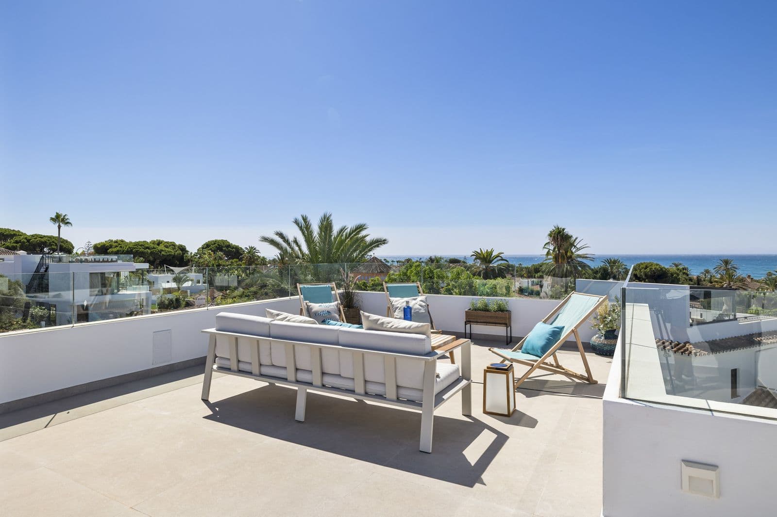 Villa in Marbesa, 5 bedrooms and 6 bathrooms