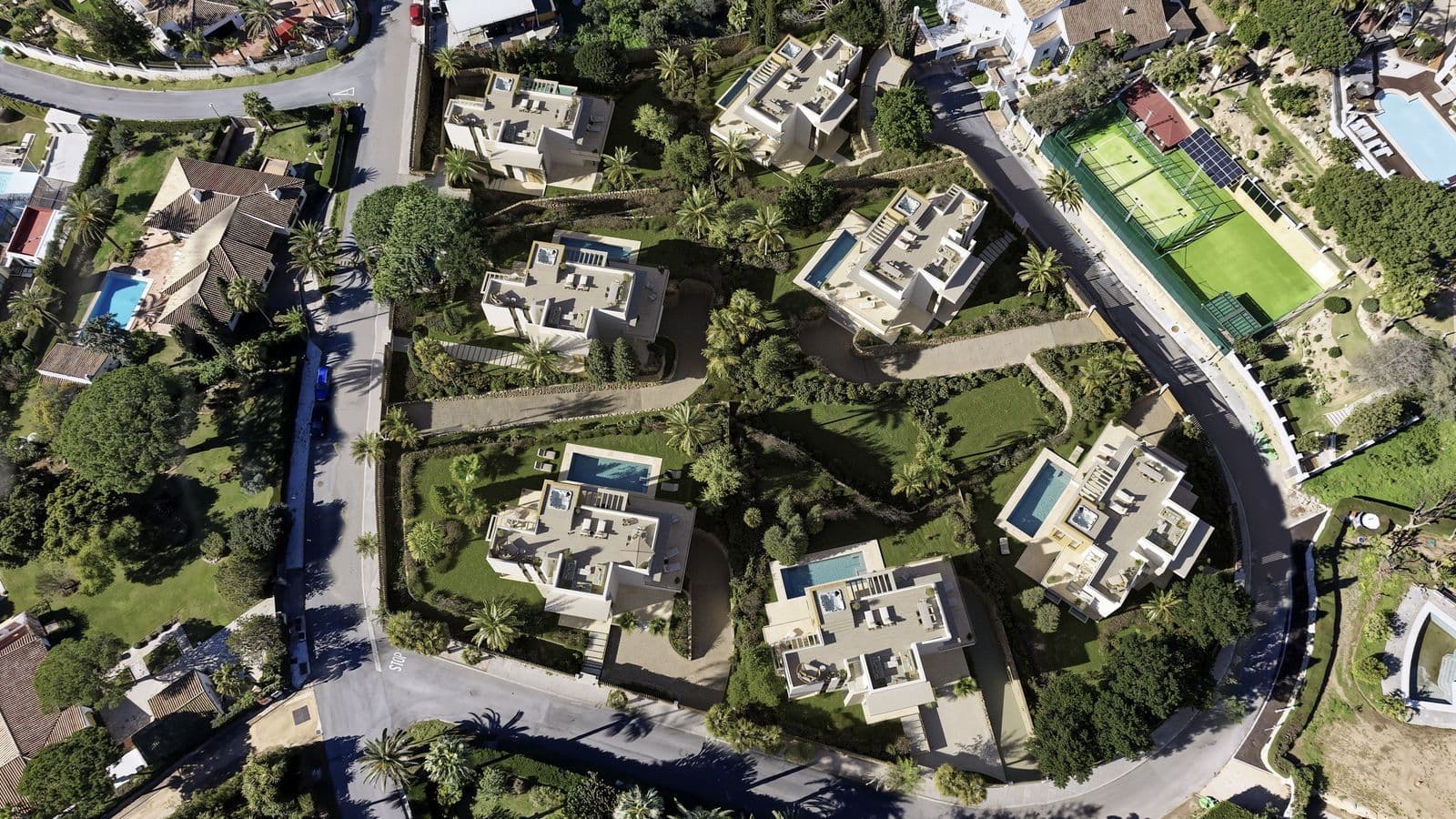 Villa with 5 bedrooms and 7 bathrooms in Marbella
