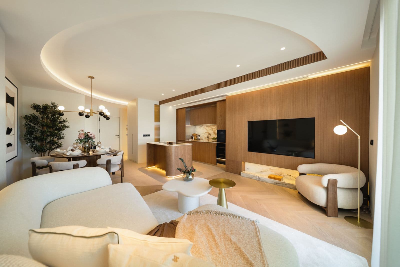 Apartment with 3 bedrooms, 3 bathrooms in The Golden Mile