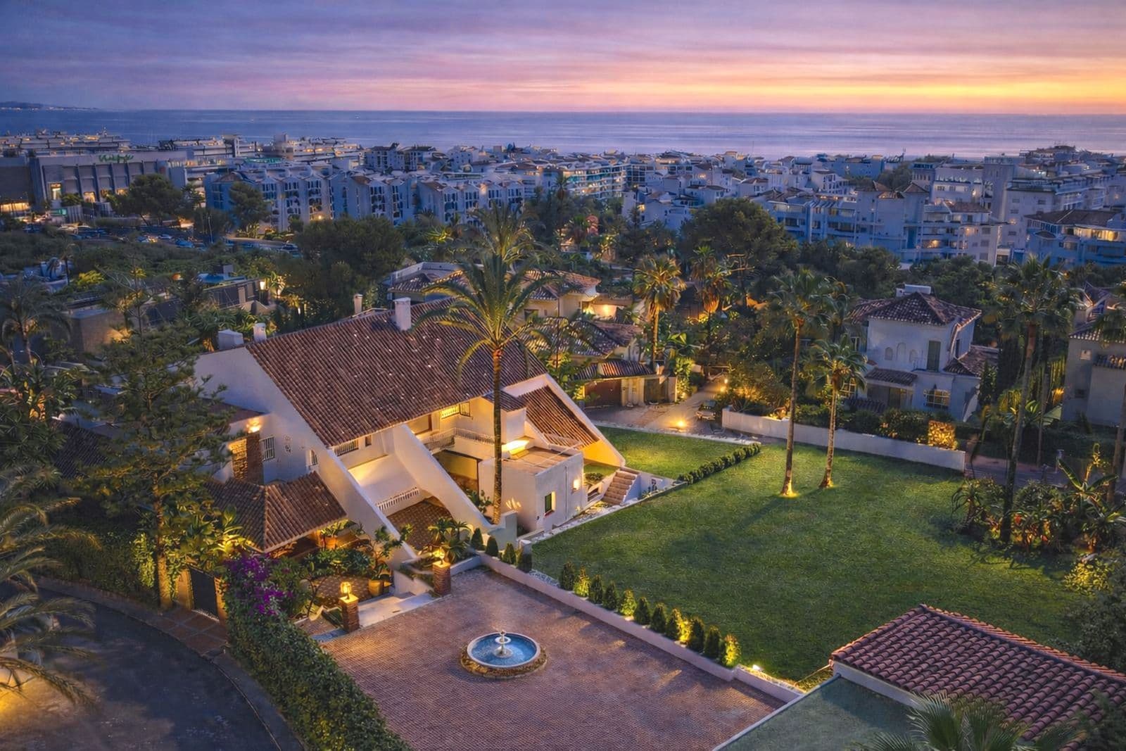 Villa in Puerto Banús