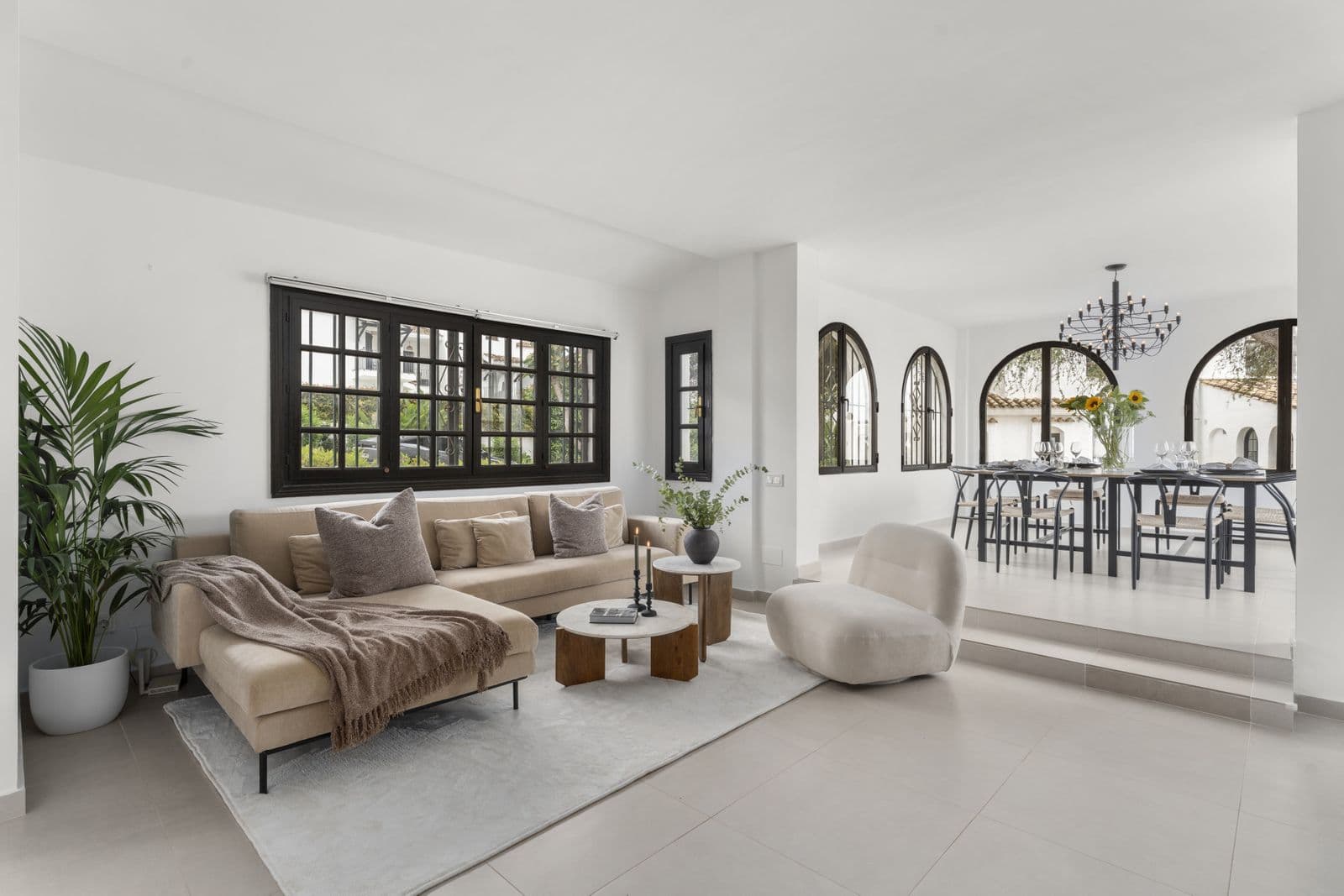 Apartment in Nueva Andalucía, 3 bedrooms and 2 bathrooms