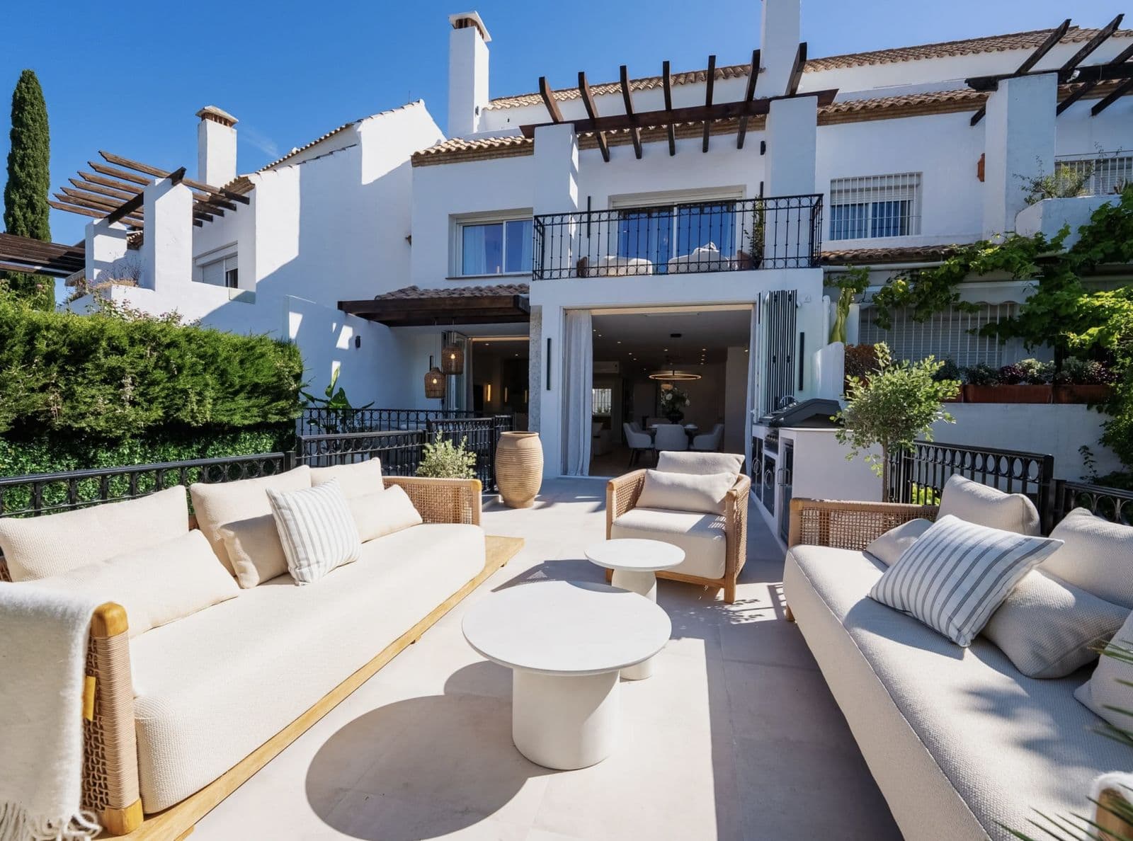 Townhouse in The Golden Mile, 5 bedrooms and 5 bathrooms
