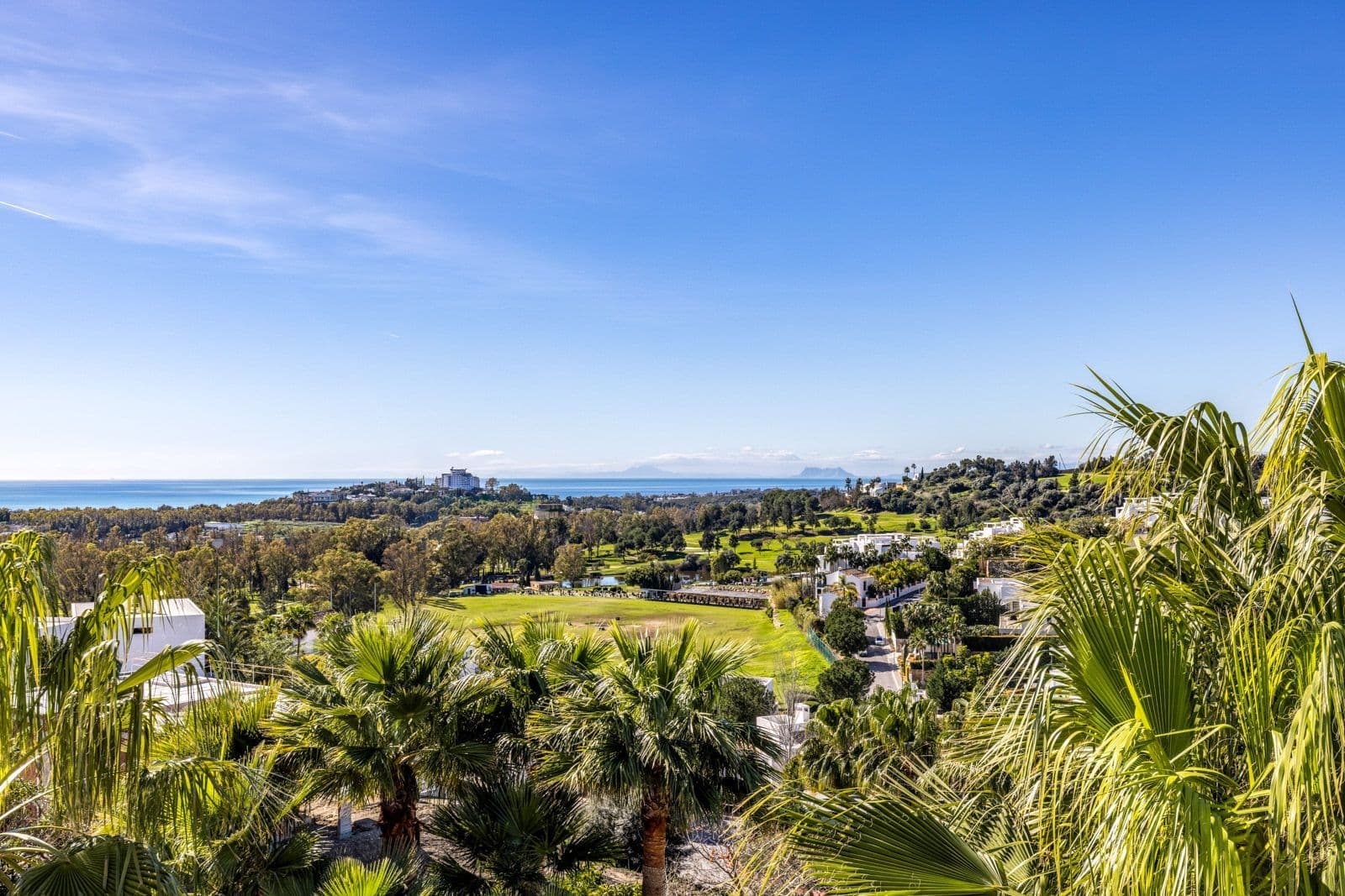 Penthouse with 3 bedrooms and 2 bathrooms in Benahavís